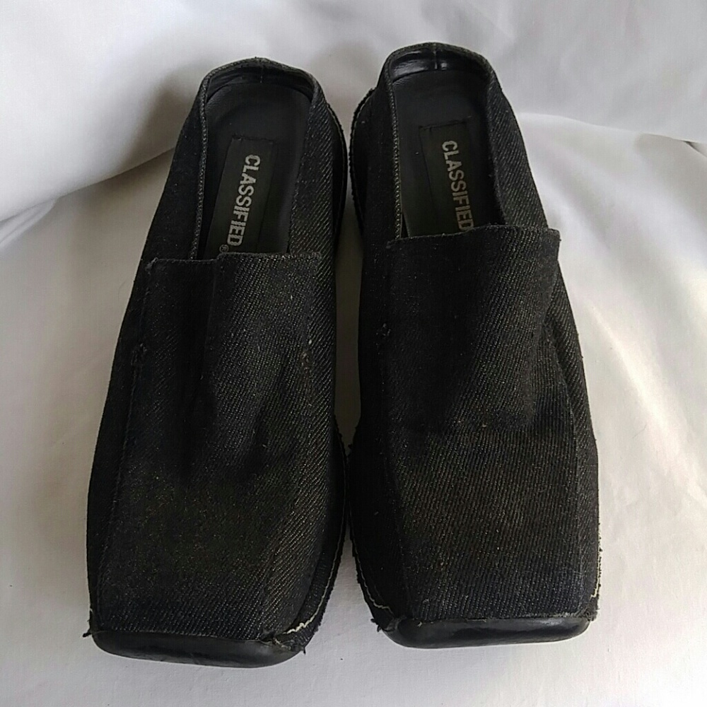 Shoes - Picture 3 of 7